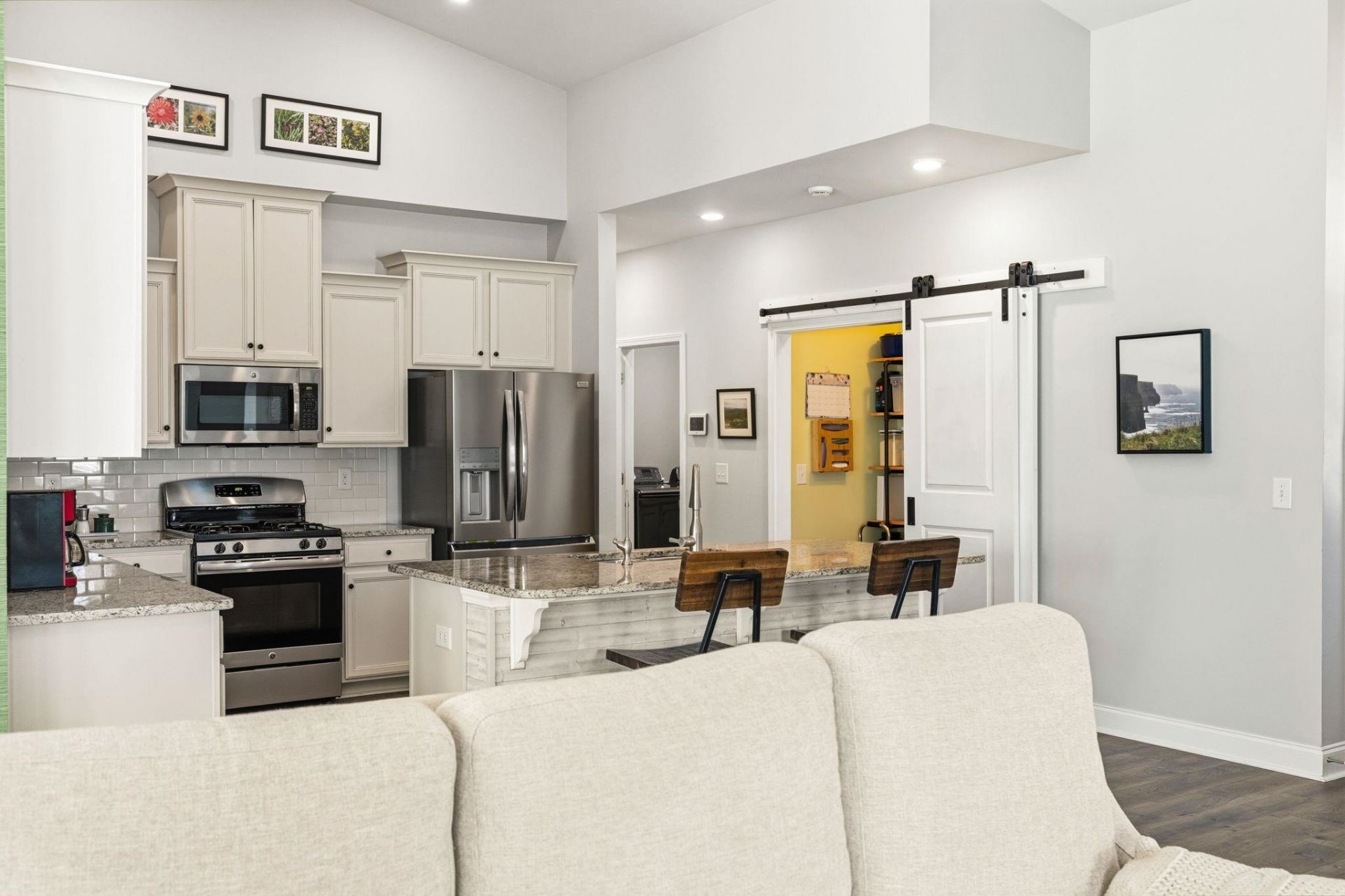 213 Sherwood Dr. Photo 7