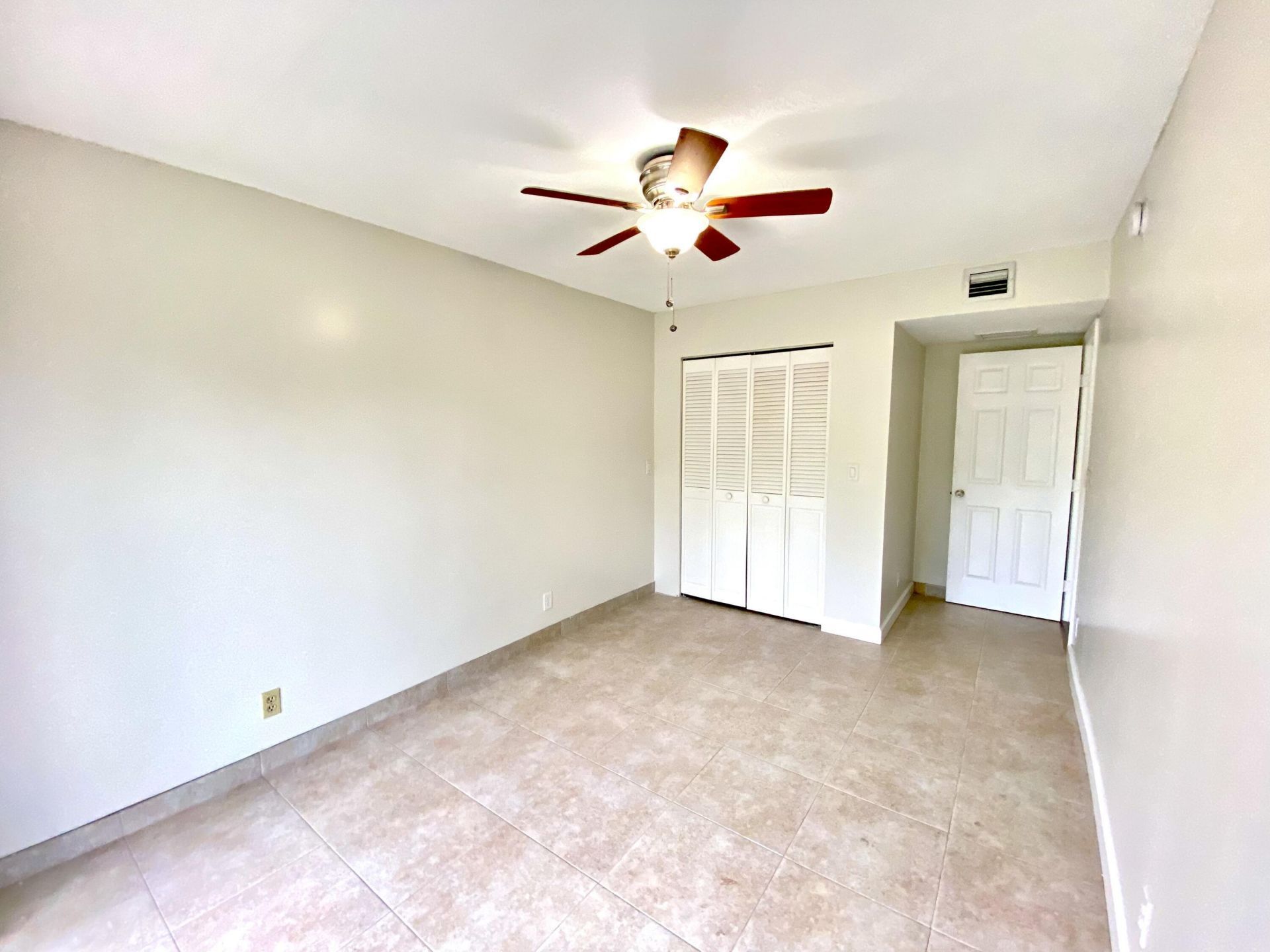 324 Ocean Breeze, Unit 2, Lake Worth Beach, FL 33460 Photo