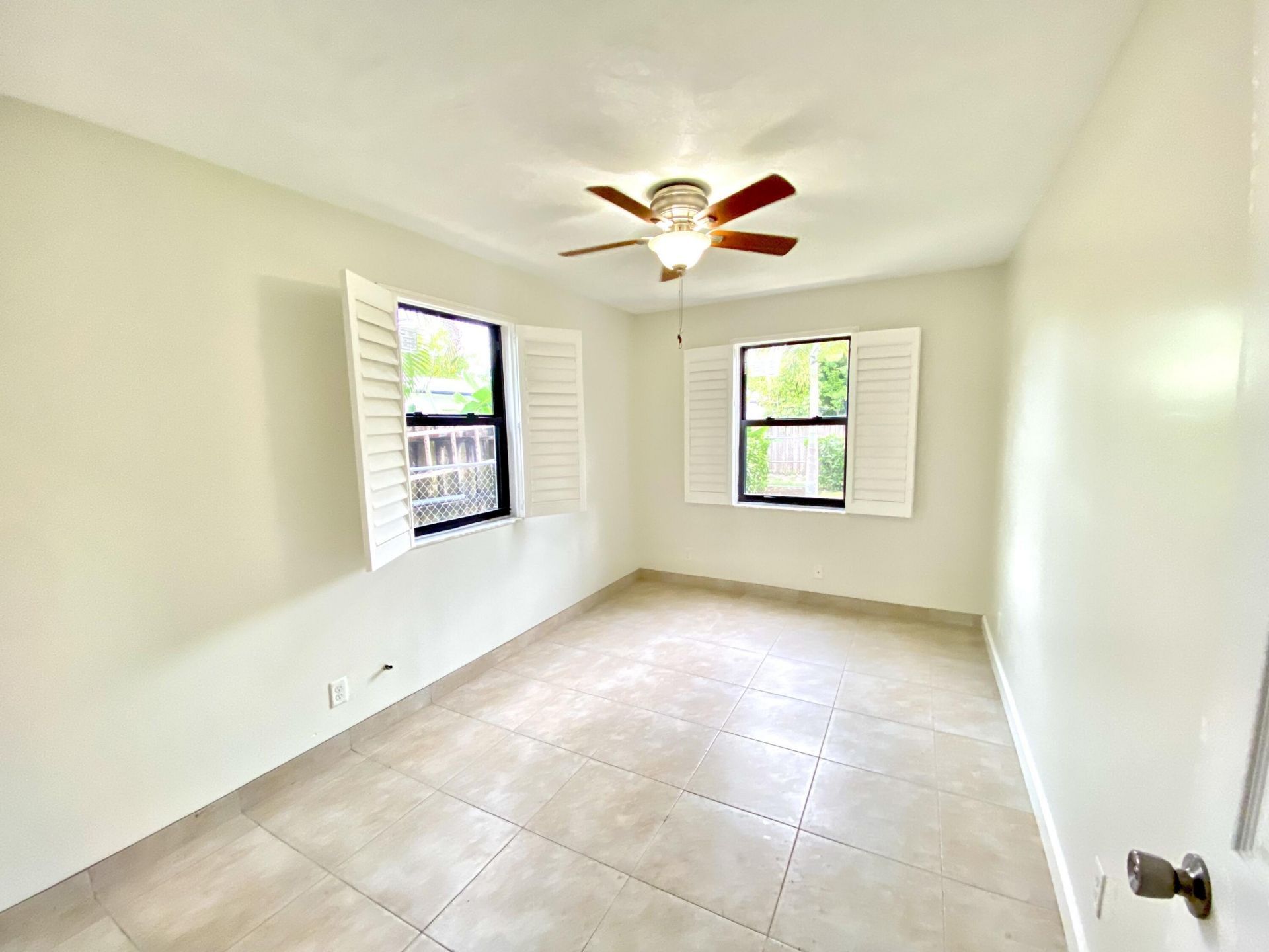 324 Ocean Breeze, Unit 2, Lake Worth Beach, FL 33460 Photo
