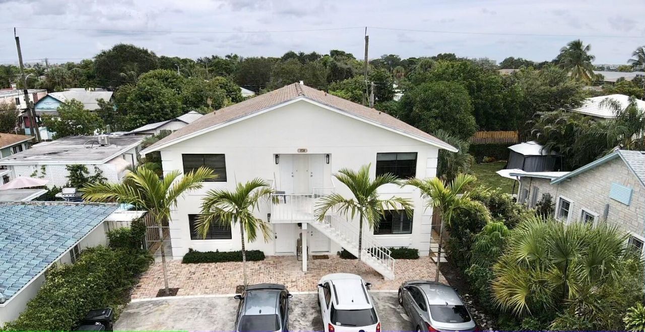 324 Ocean Breeze, Unit 2, Lake Worth Beach, FL 33460 Photo