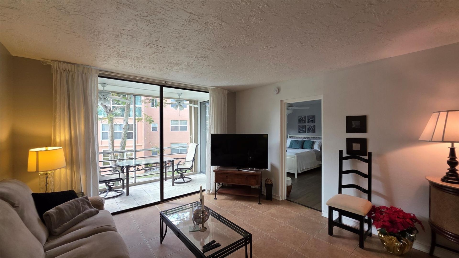 2801 Somerset Drive, Unit 211, Lauderdale Lakes, FL 33311 Photo