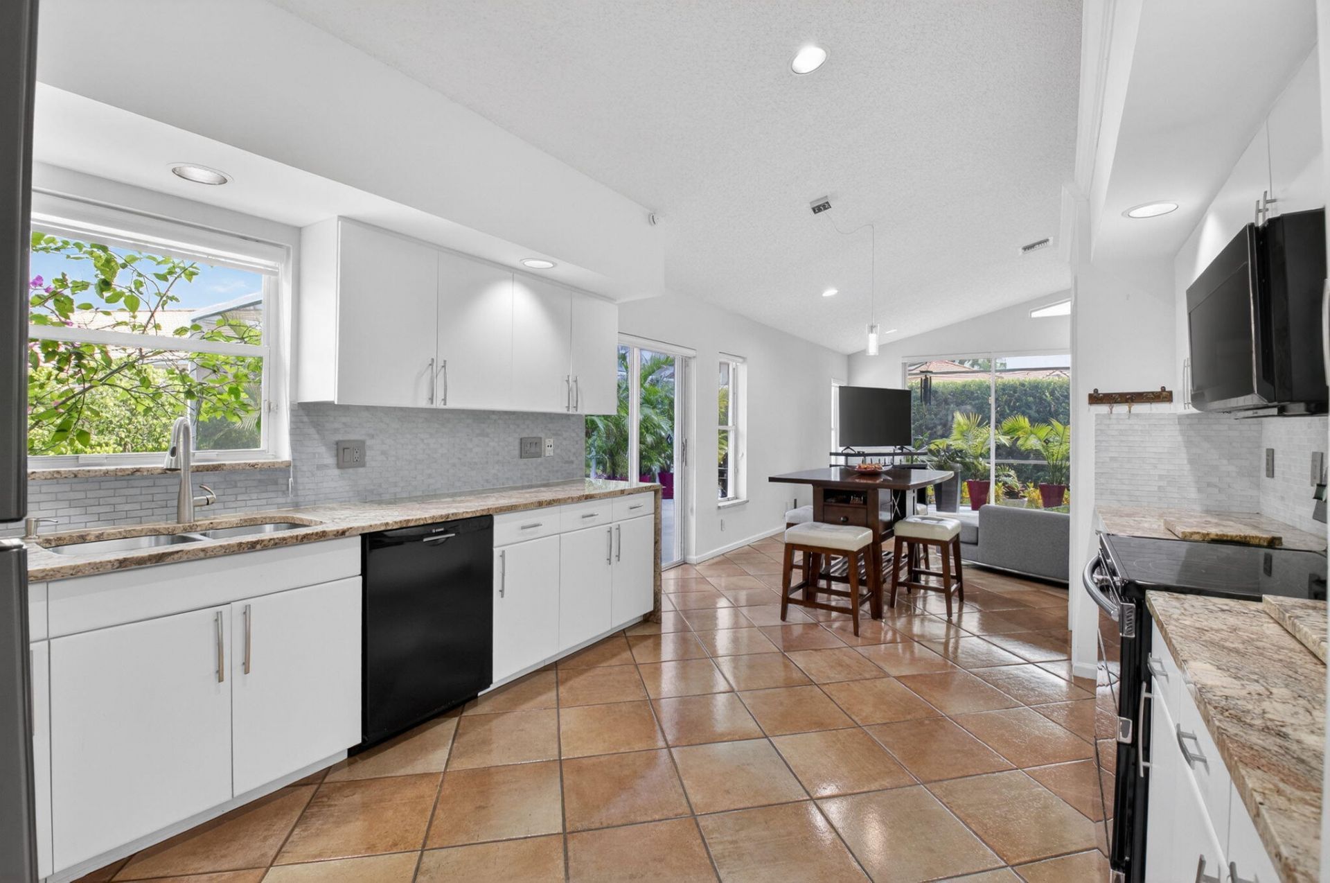 11590 Creekside Drive, Boynton Beach, FL 33437 Photo