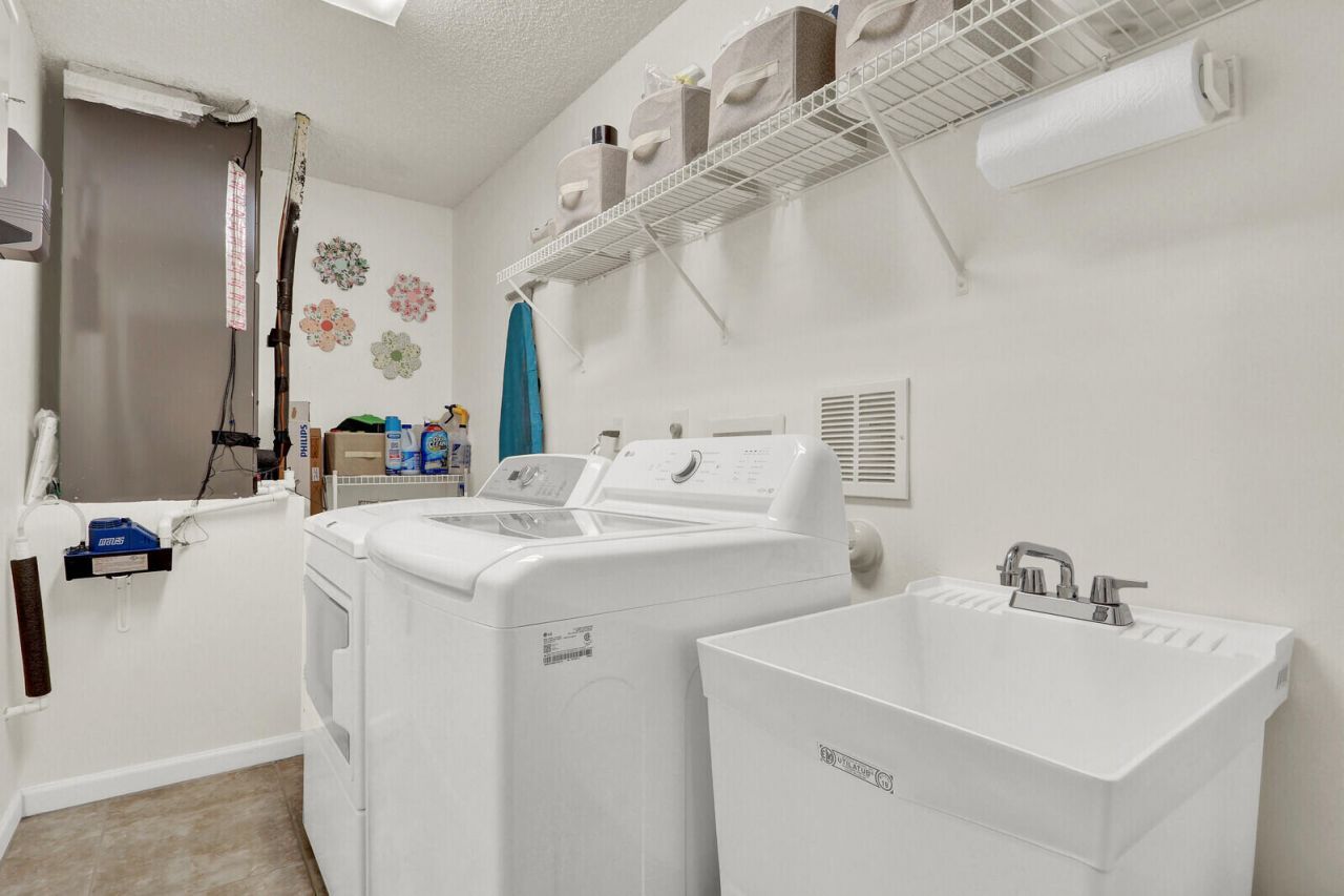 5690 Saddle Trail Lane, Lake Worth, FL 33449 Photo