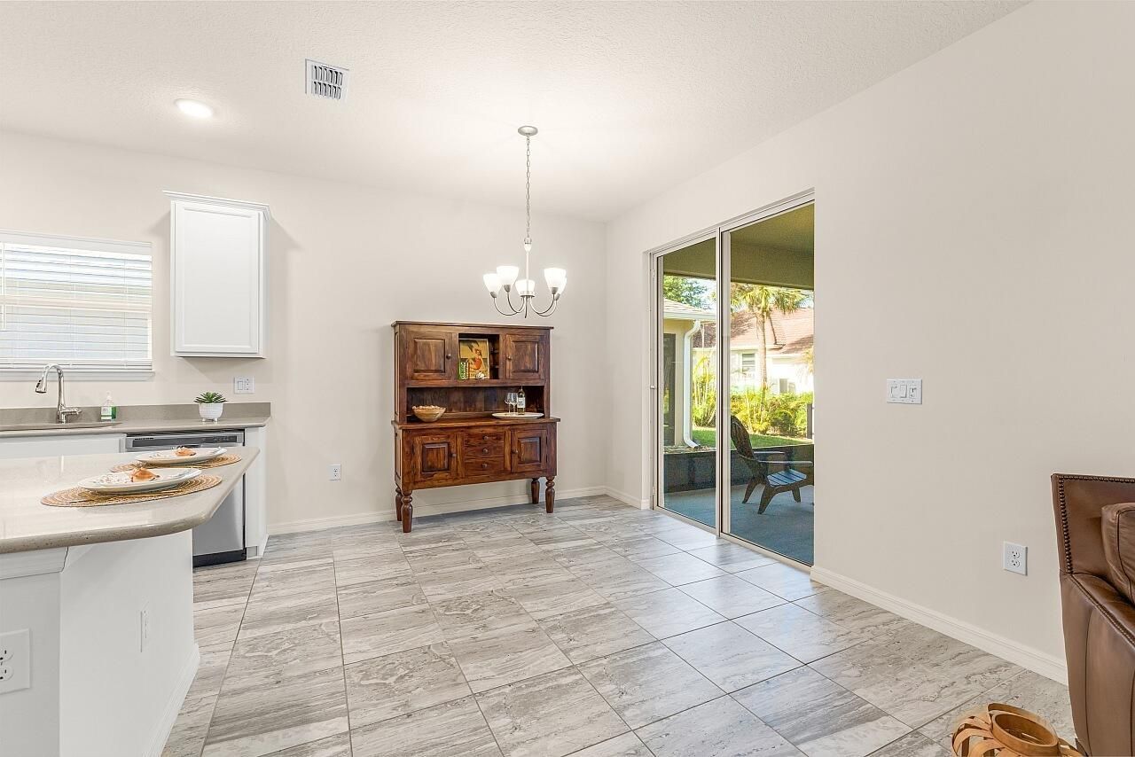 368 Sandcrest Circle, Sebastian, FL 32958 Photo