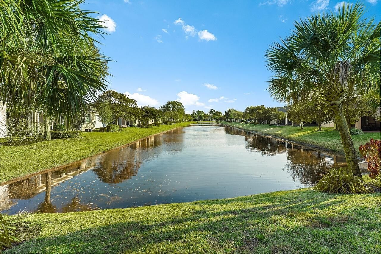 368 Sandcrest Circle, Sebastian, FL 32958 Photo