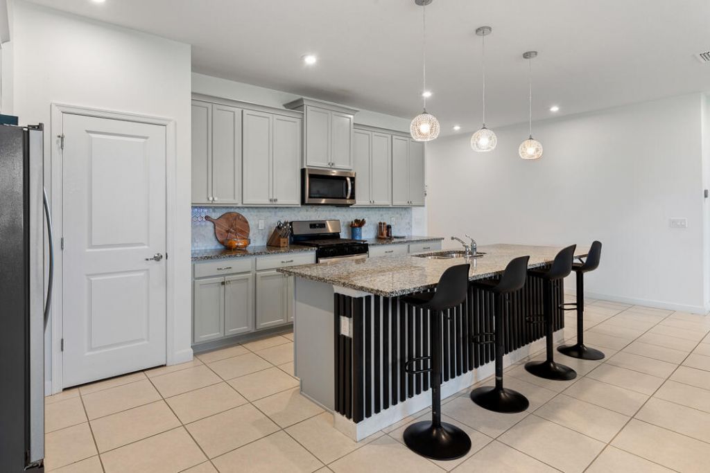 10142 SW Orana Drive, Port Saint Lucie, FL 34987 Photo