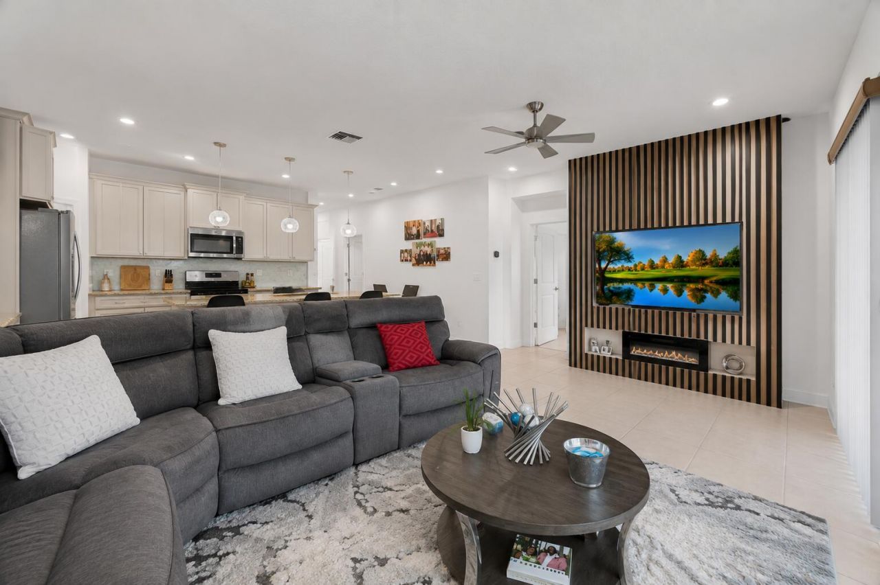 10142 SW Orana Drive, Port Saint Lucie, FL 34987 Photo