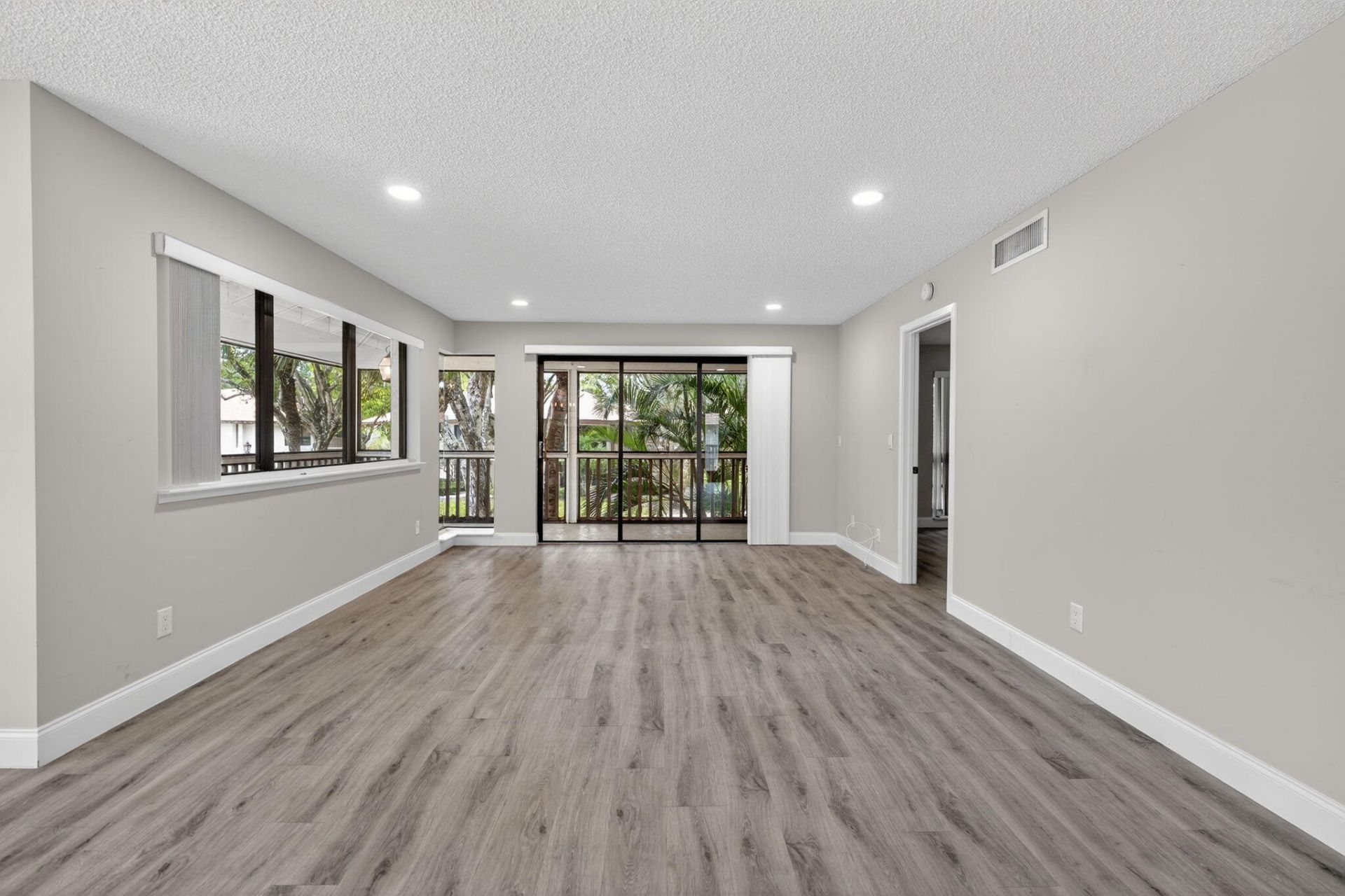 307 Brackenwood Circle, Palm Beach Gardens, FL 33418 Photo