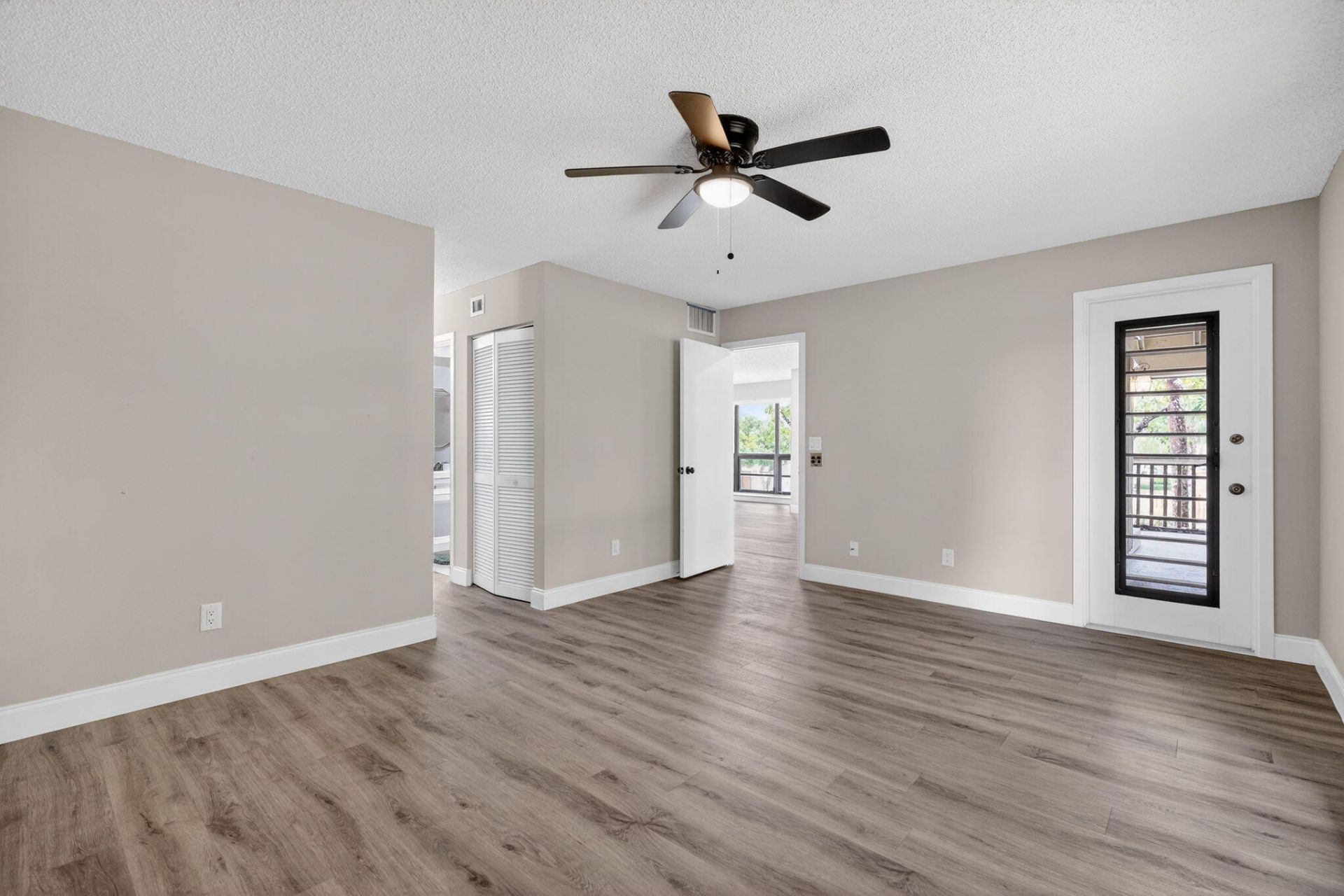 307 Brackenwood Circle, Palm Beach Gardens, FL 33418 Photo