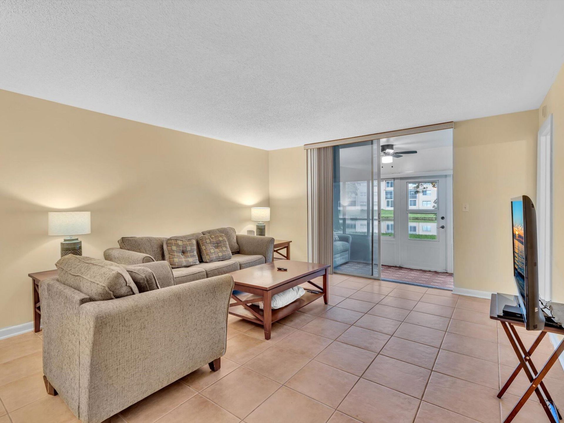 9301 Sunrise Lakes Boulevard, Sunrise, FL 33322 Photo