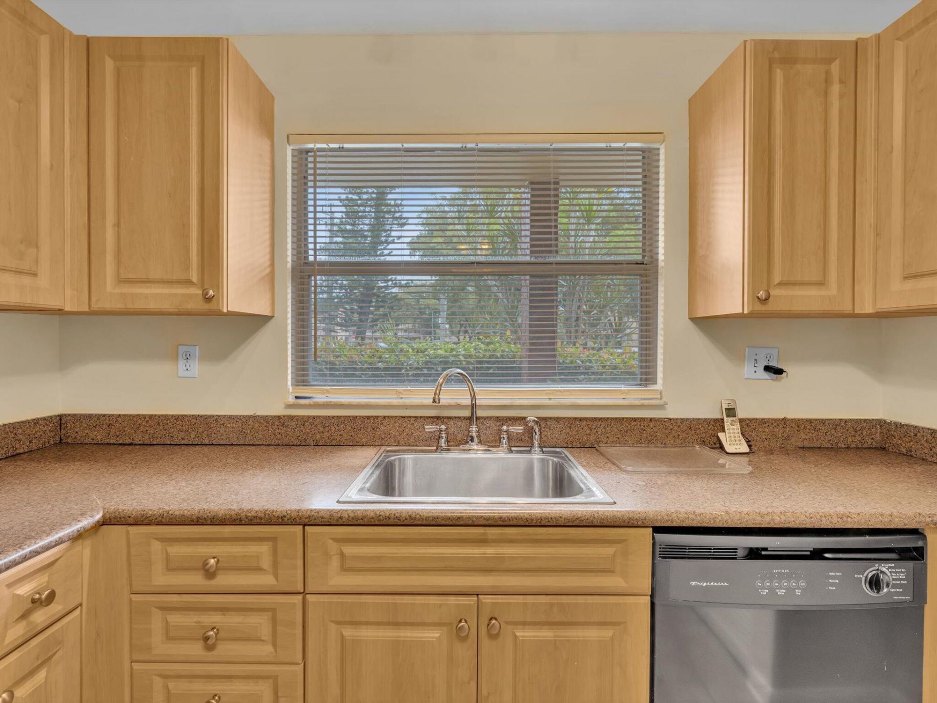 9301 Sunrise Lakes Boulevard, Sunrise, FL 33322 Photo