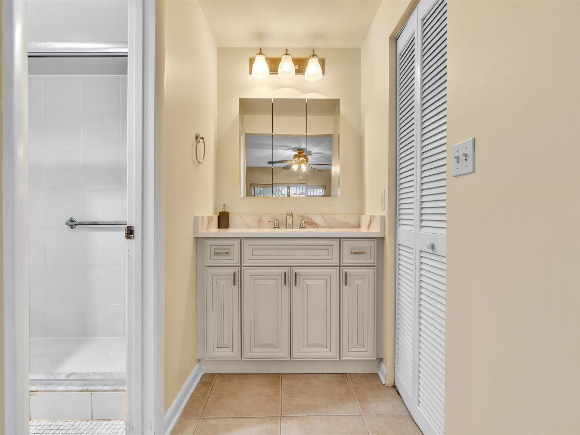 9301 Sunrise Lakes Boulevard, Sunrise, FL 33322 Photo