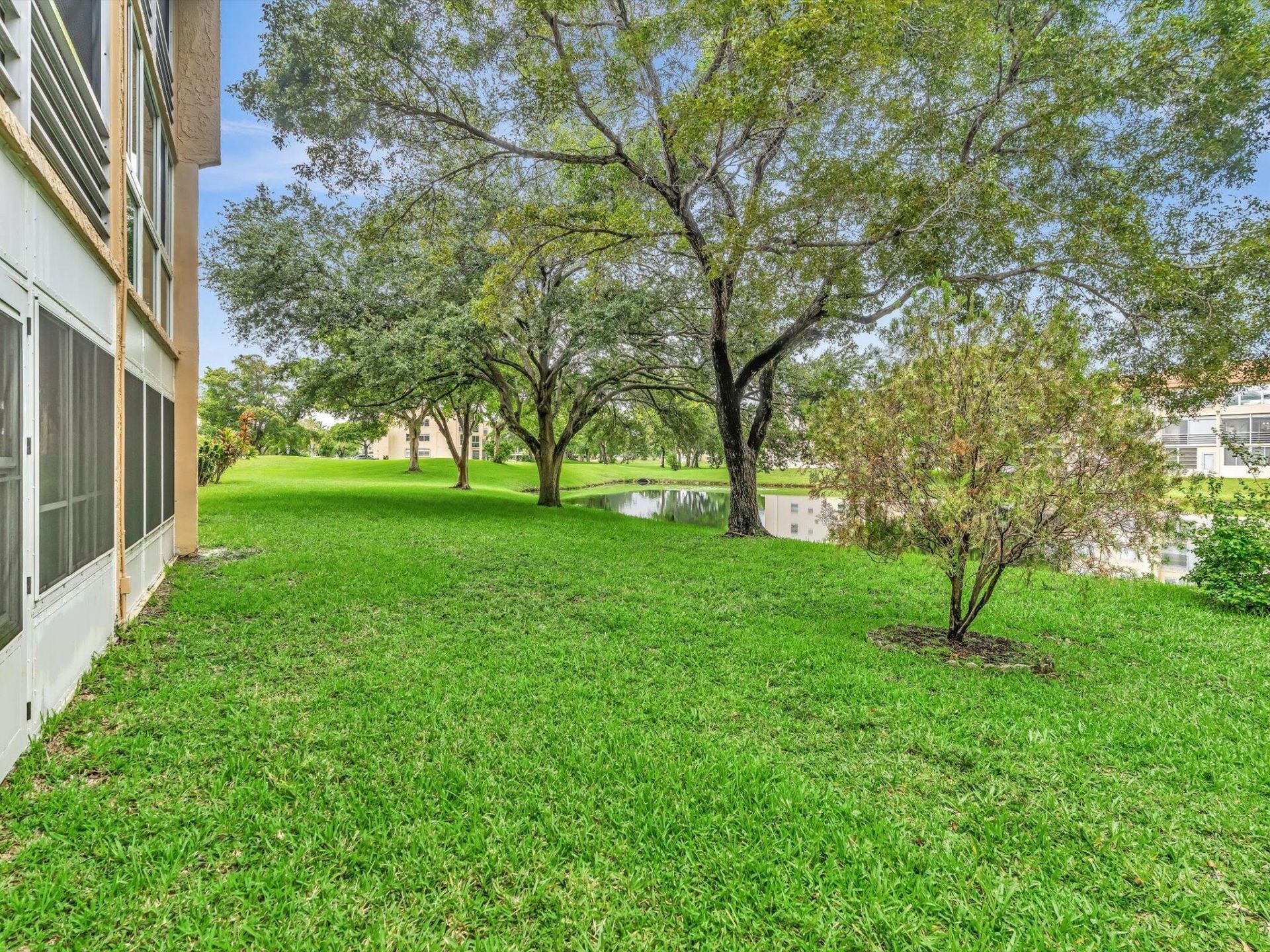 9301 Sunrise Lakes Boulevard, Sunrise, FL 33322 Photo