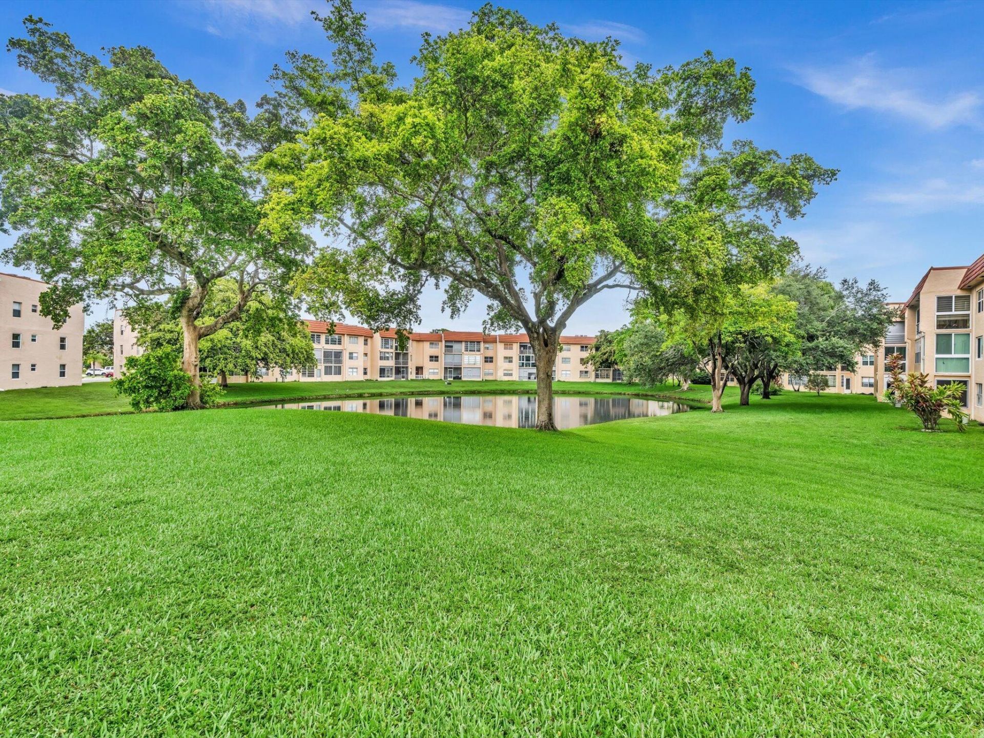 9301 Sunrise Lakes Boulevard, Sunrise, FL 33322 Photo