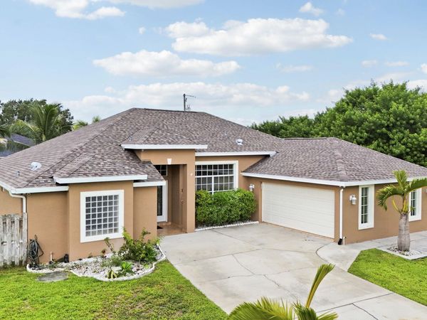 1114 SW Kalevala Drive, Port St. Lucie, FL 34953