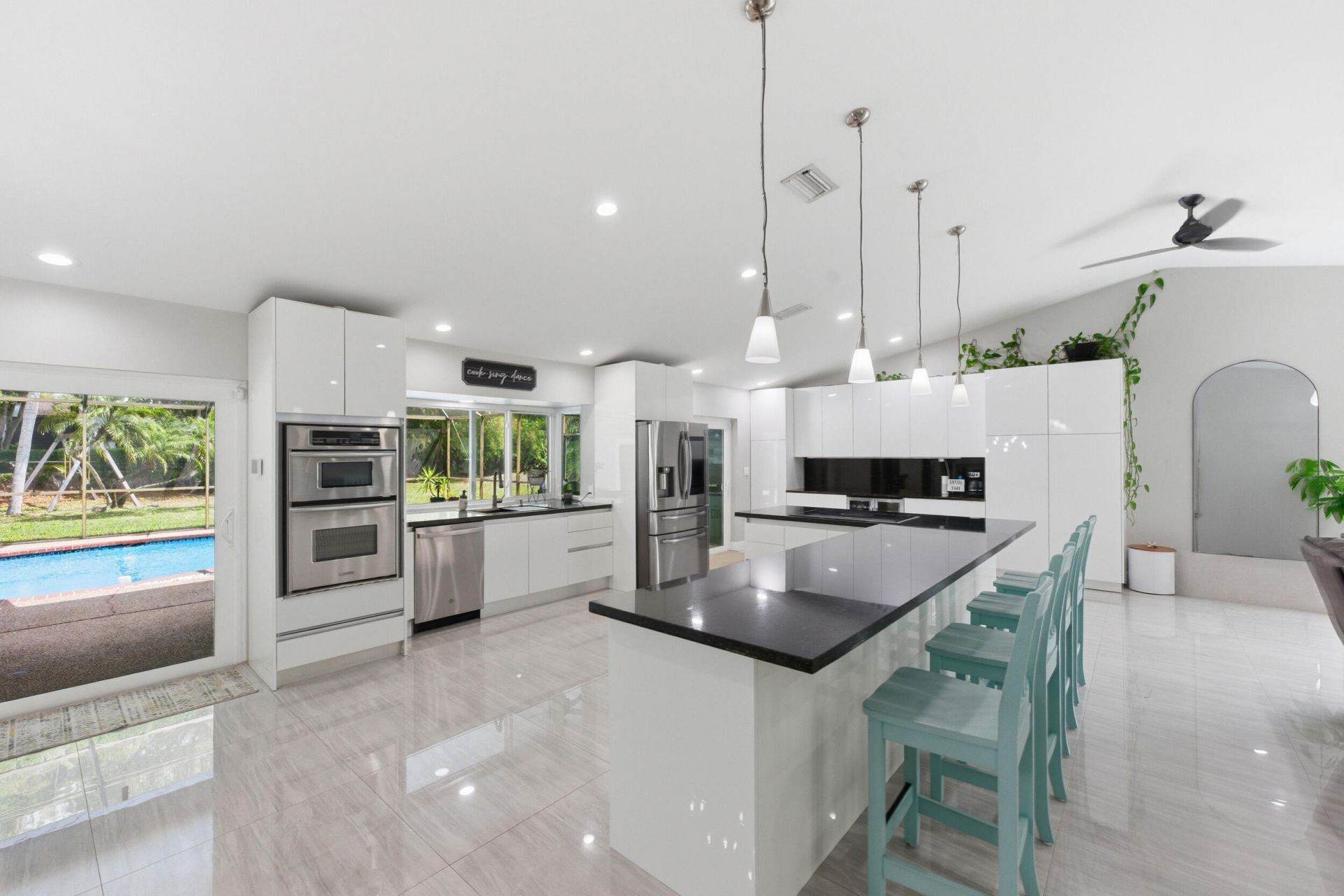 1537 NW 108th Way, Coral Springs, FL 33071 Photo