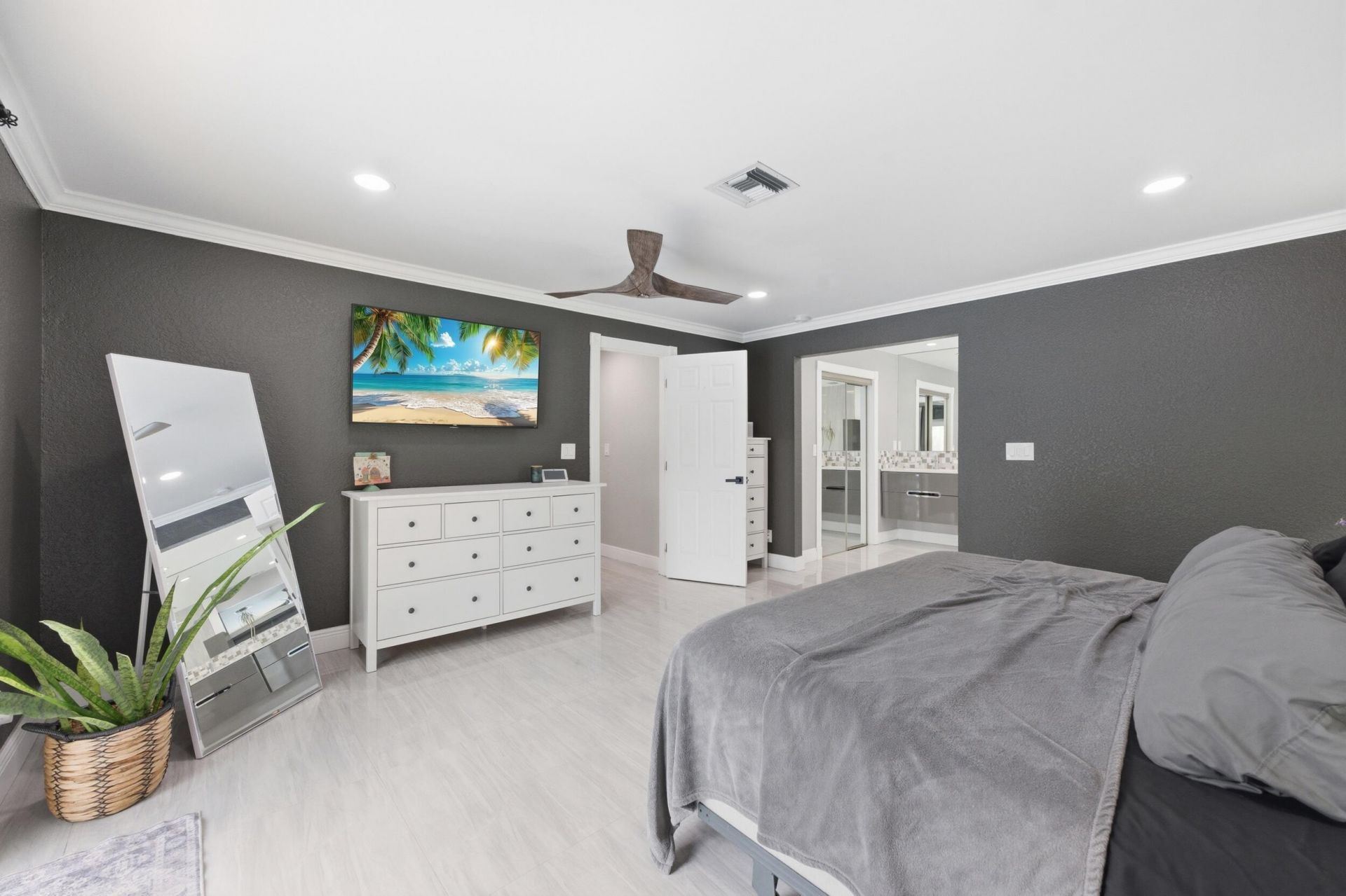 1537 NW 108th Way, Coral Springs, FL 33071 Photo