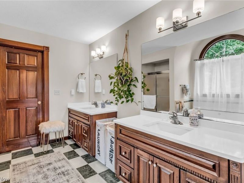 8851 Spring Valley Drive , Broadview Heights, OH 44147 Photo 28