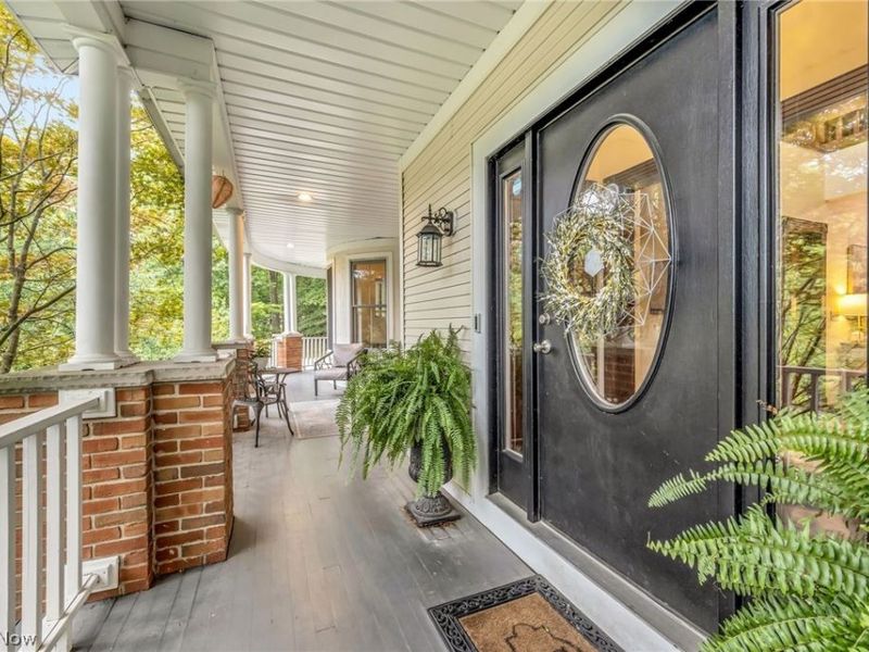 8851 Spring Valley Drive , Broadview Heights, OH 44147 Photo 3