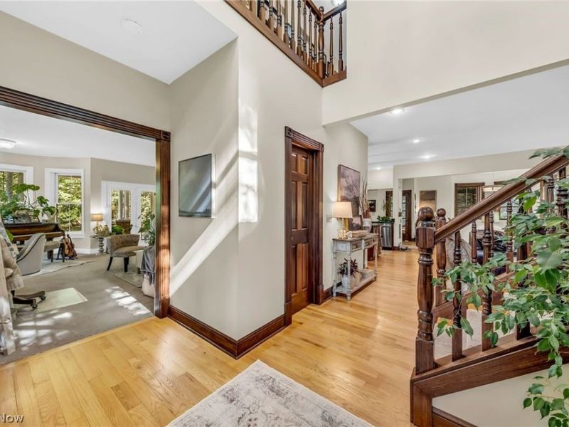 8851 Spring Valley Drive , Broadview Heights, OH 44147 Photo 5