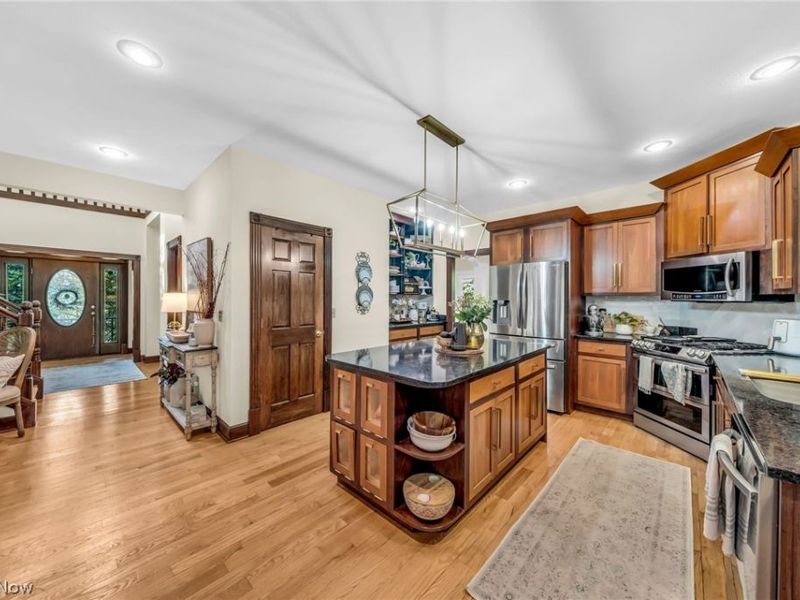 8851 Spring Valley Drive, Broadview Heights, OH 44147 Photo 9