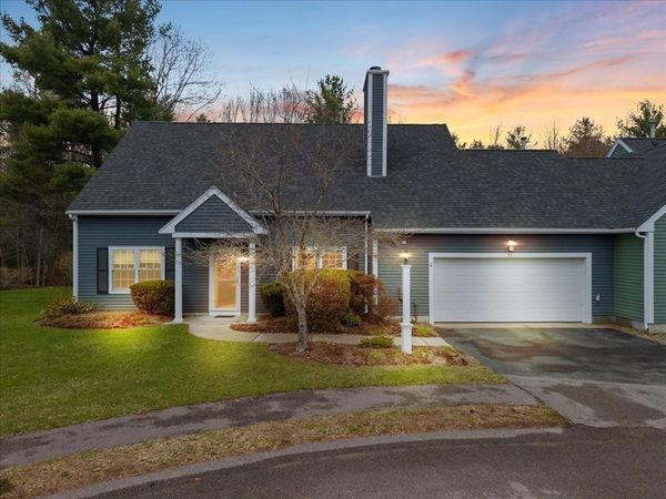 31 Pintail Rd, Unit 31, Walpole, MA 02081