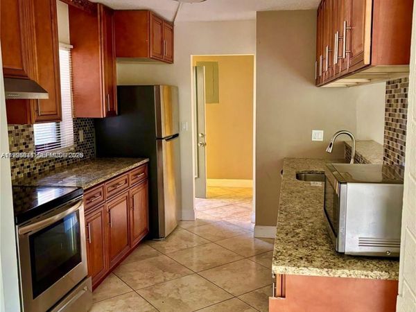 3100 N Pine Island Rd, Unit 103, Sunrise, FL 33351