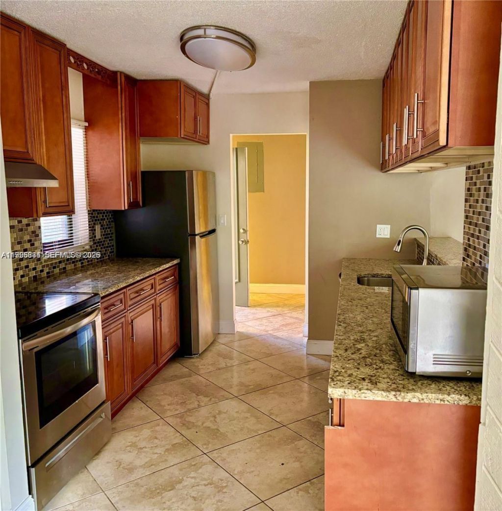 3100 N Pine Island Rd, Unit 103, Sunrise, FL 33351 Photo