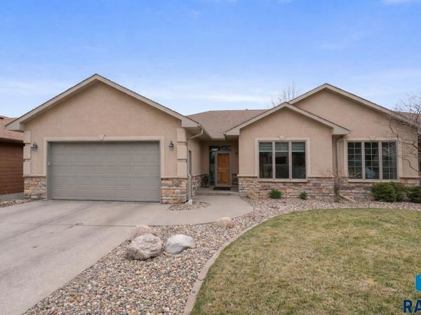 2603 S Big Timber Pl, Sioux Falls, SD 57105