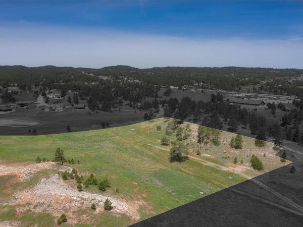 747 S 23rd Street, Hot Springs, SD 57747