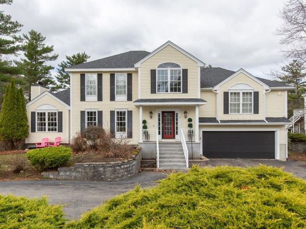 36 Hawk Drive, Salem, NH 03079