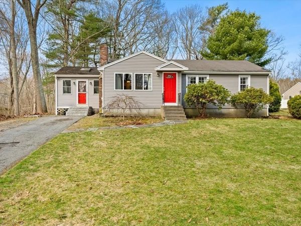 34 Hitchcock Lane, Attleboro, MA 02703