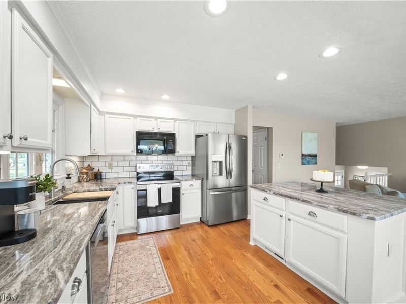 16130 Lucky Bell Lane , Newbury, OH 44065 Photo 11