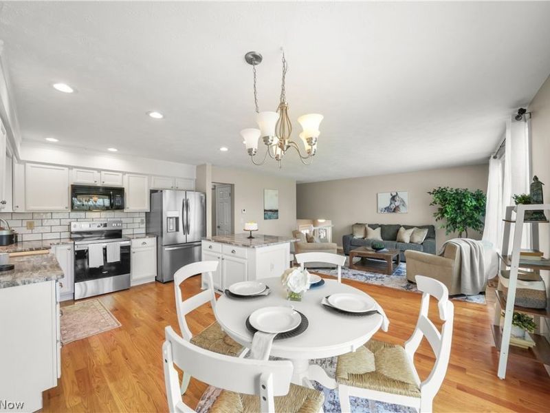 16130 Lucky Bell Lane , Newbury, OH 44065 Photo 8