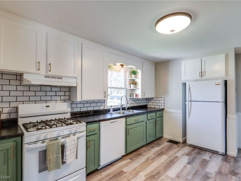 4933 14th Street SW, Canton, OH 44710 Photo 10