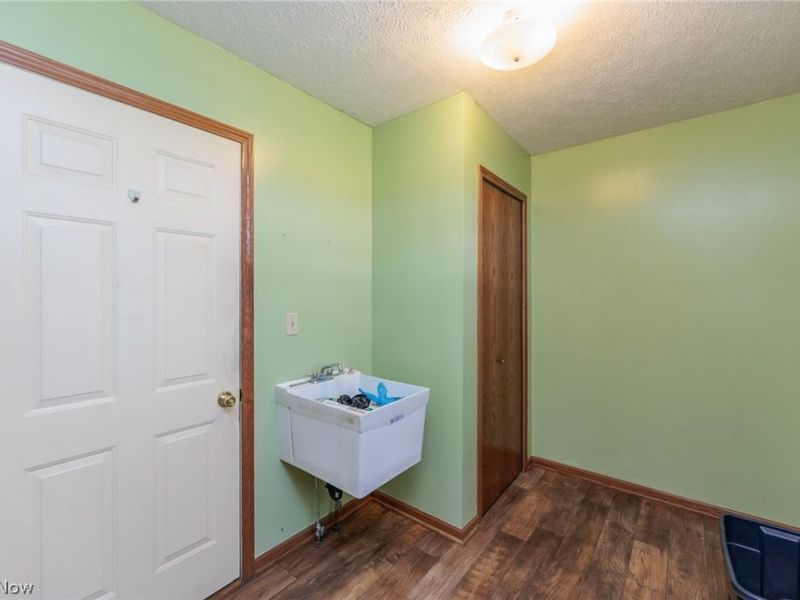 178 E Prospect Street , Smithville, OH 44677 Photo 9