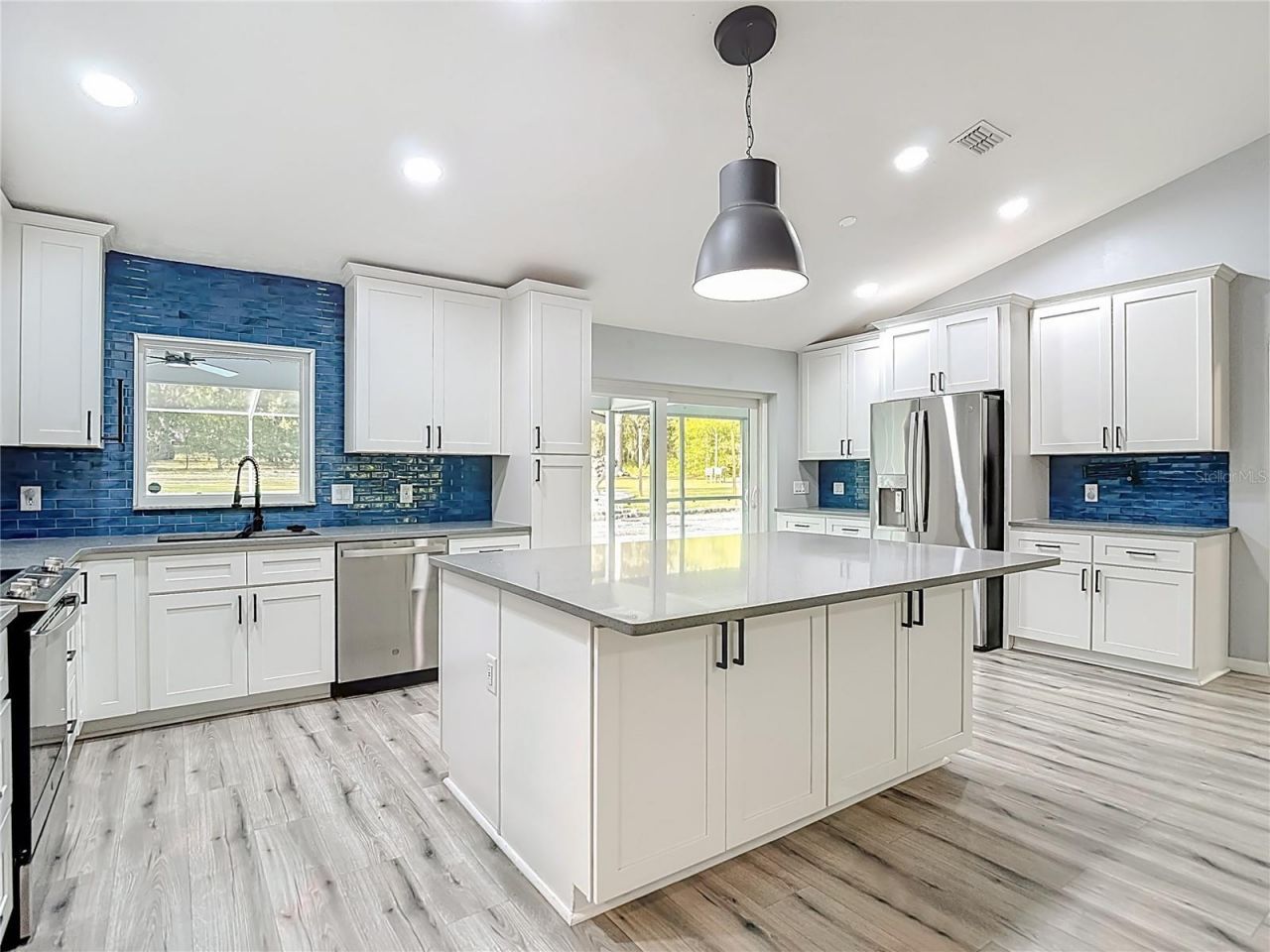 884 W Massachusetts Street, Hernando, FL 34442 Photo