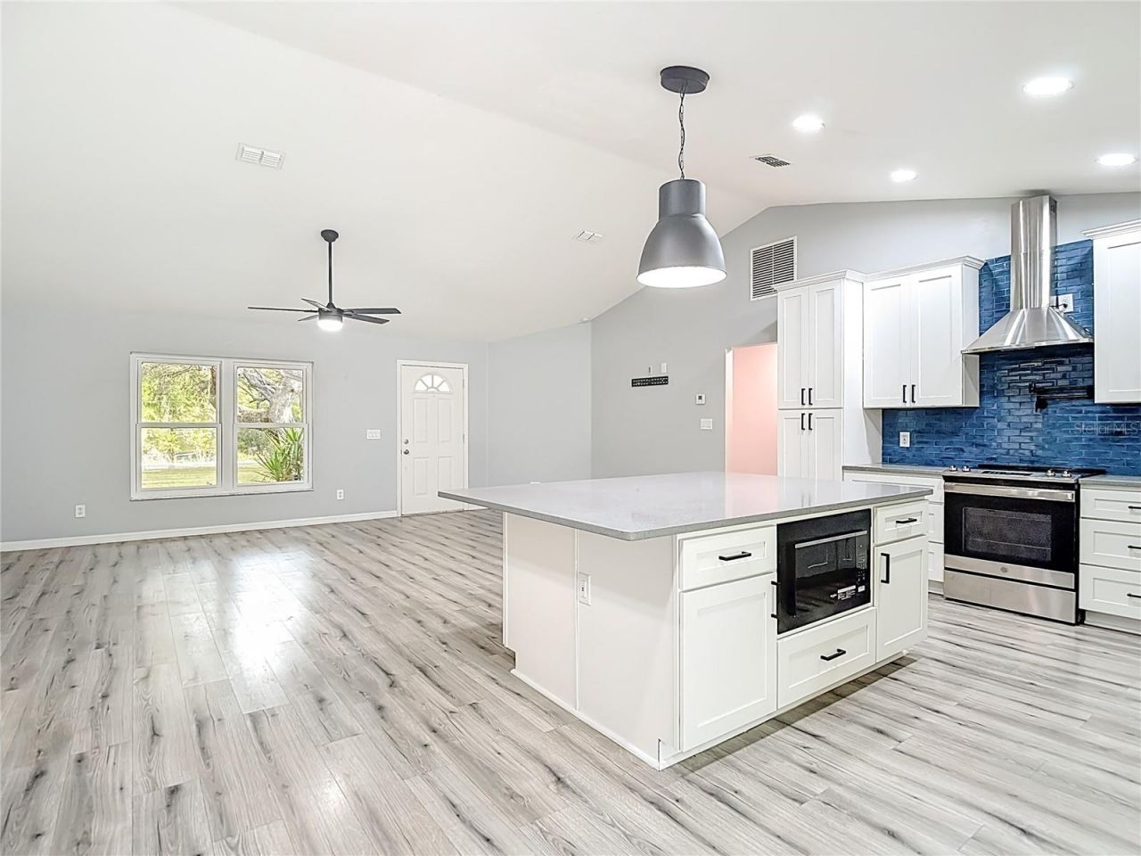 884 W Massachusetts Street, Hernando, FL 34442 Photo