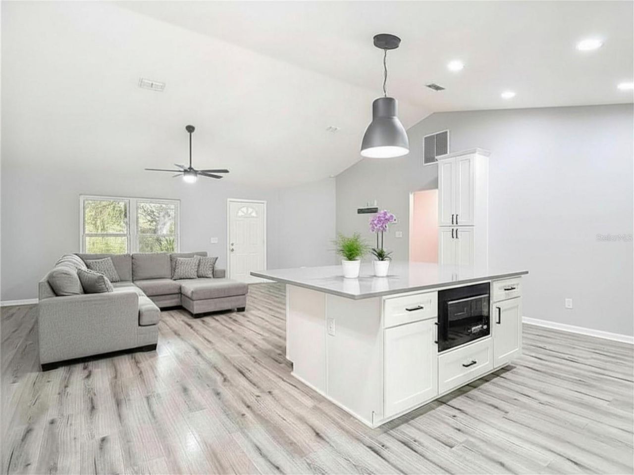 884 W Massachusetts Street, Hernando, FL 34442 Photo