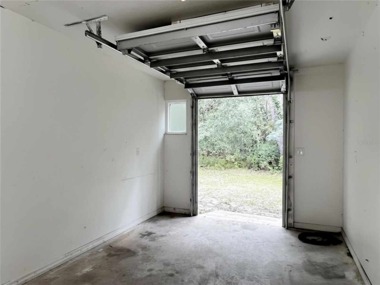 884 W Massachusetts Street, Hernando, FL 34442 Photo