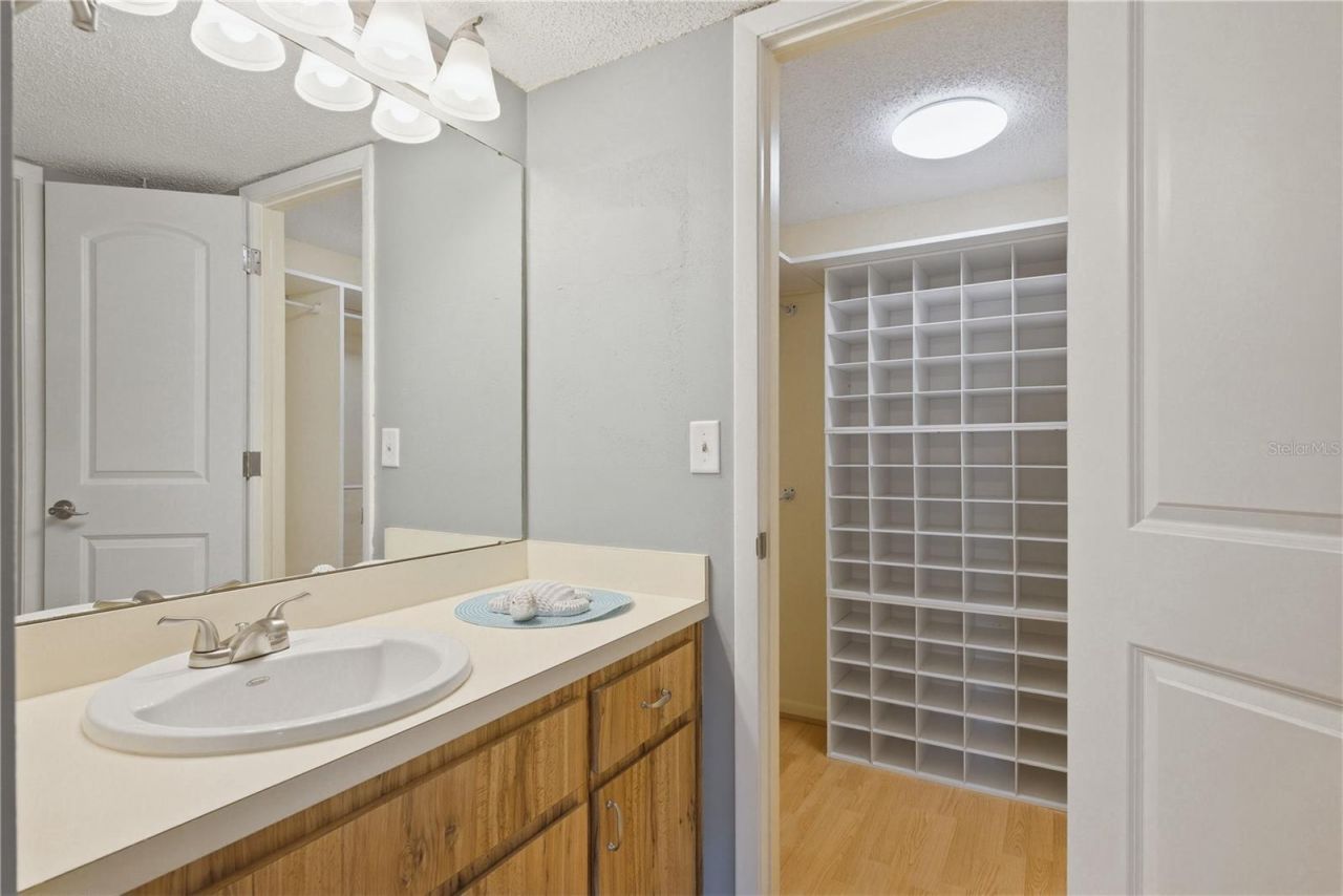 11201 122nd Avenue , Unit 208, Largo, FL 33778 Photo