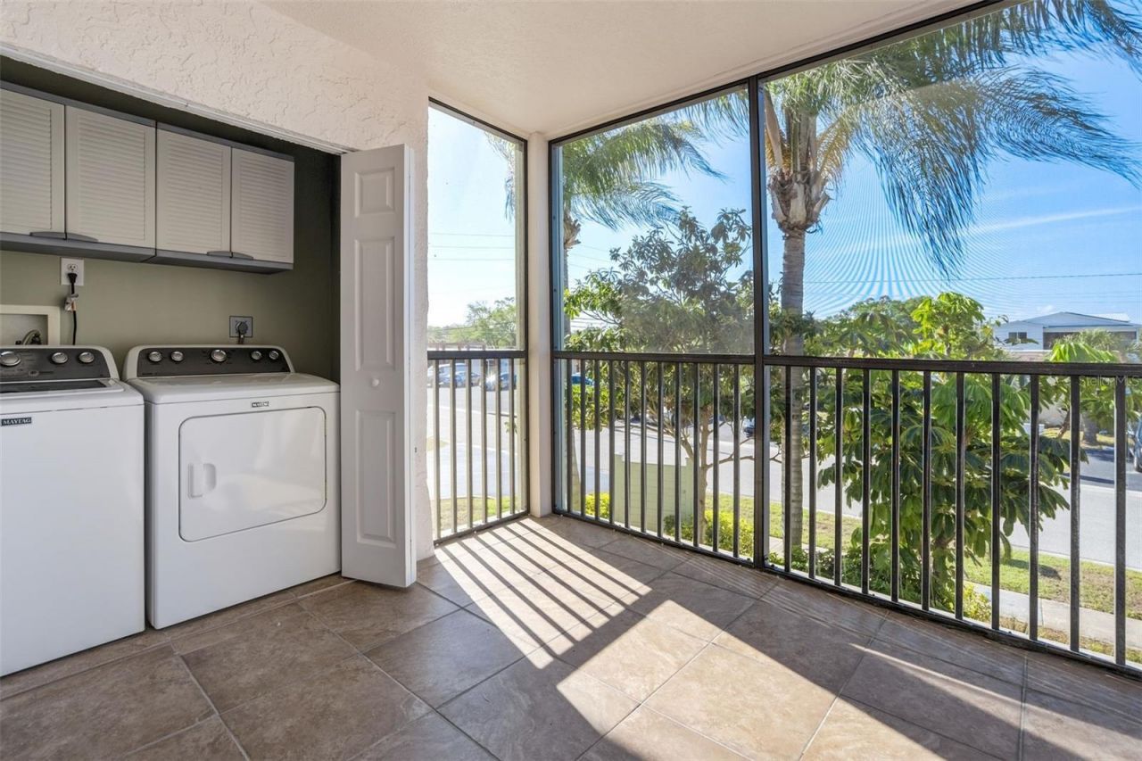 460 S Paula Drive, Unit 402, Dunedin, FL 34698 Photo