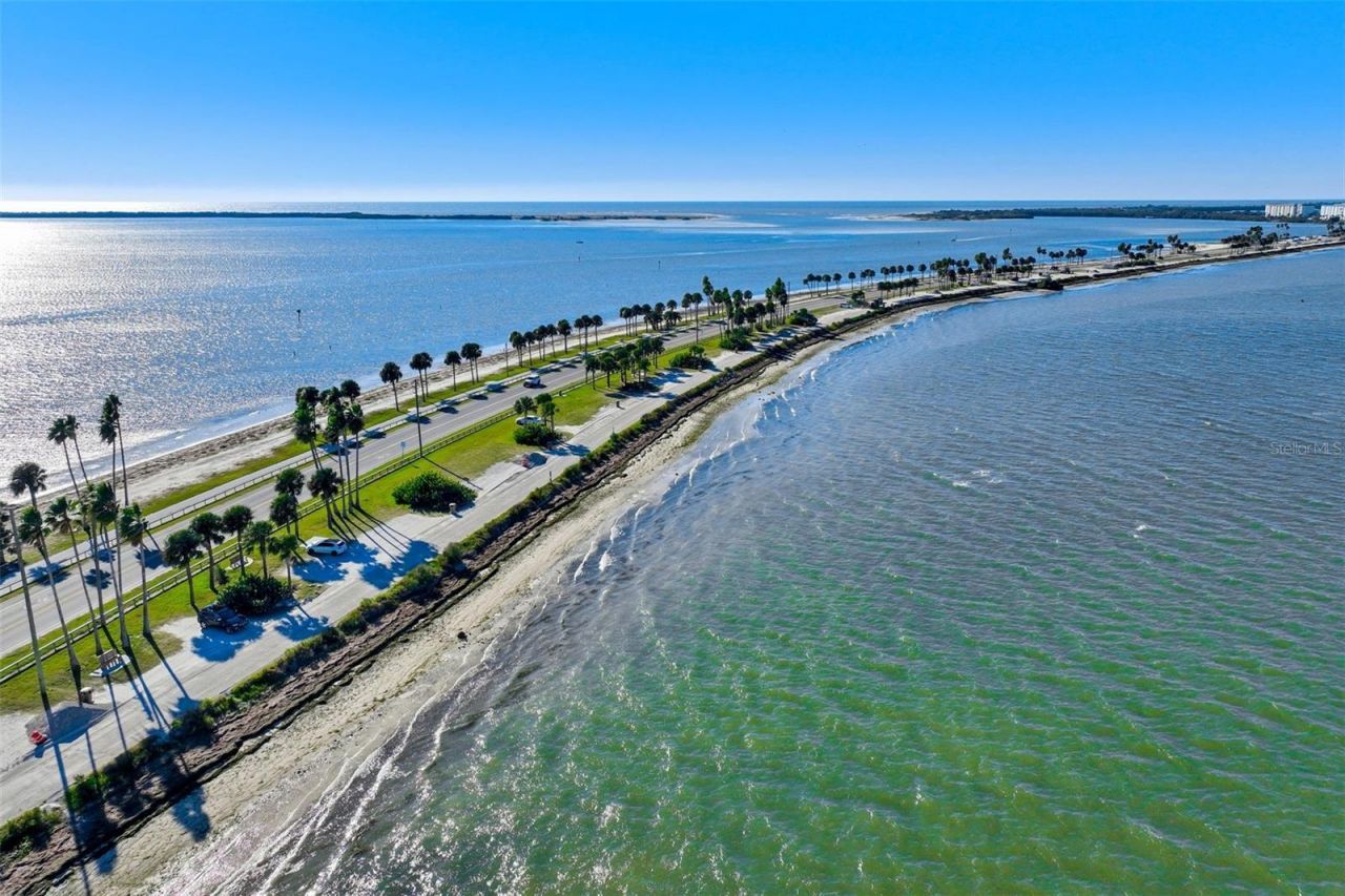 460 S Paula Drive, Unit 402, Dunedin, FL 34698 Photo