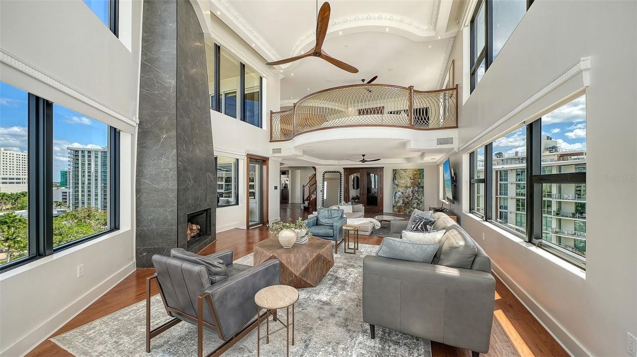 128 Golden Gate Point, Unit 901B, Sarasota, FL 34236 Photo