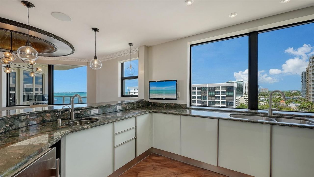 128 Golden Gate Point, Unit 901B, Sarasota, FL 34236 Photo