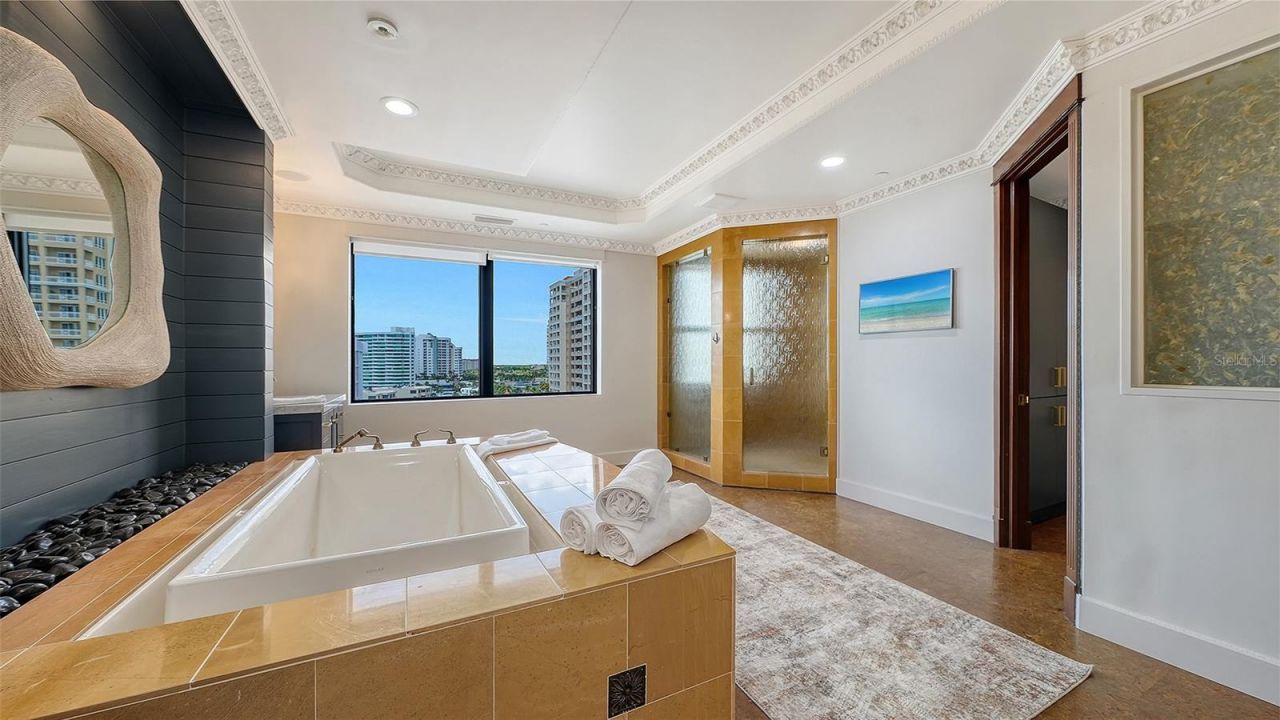 128 Golden Gate Point, Unit 901B, Sarasota, FL 34236 Photo