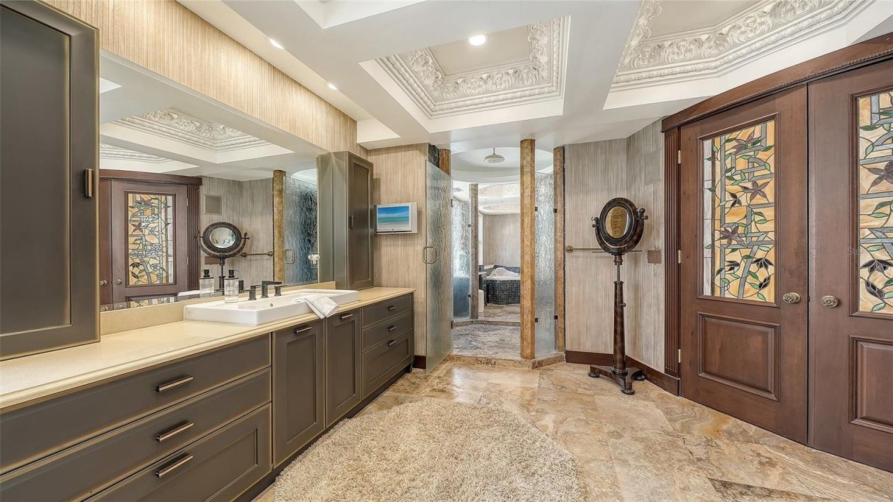 128 Golden Gate Point, Unit 901B, Sarasota, FL 34236 Photo