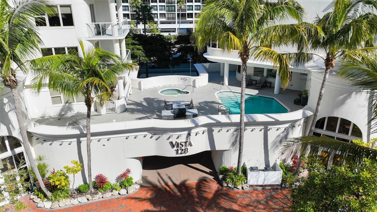 128 Golden Gate Point, Unit 901B, Sarasota, FL 34236 Photo