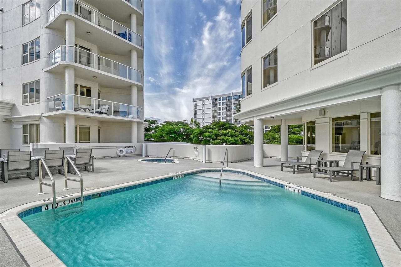 128 Golden Gate Point, Unit 901B, Sarasota, FL 34236 Photo