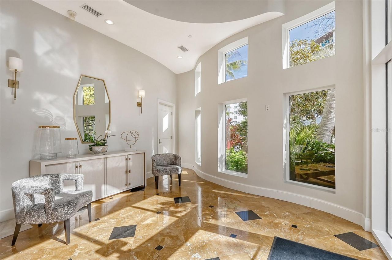 128 Golden Gate Point, Unit 901B, Sarasota, FL 34236 Photo